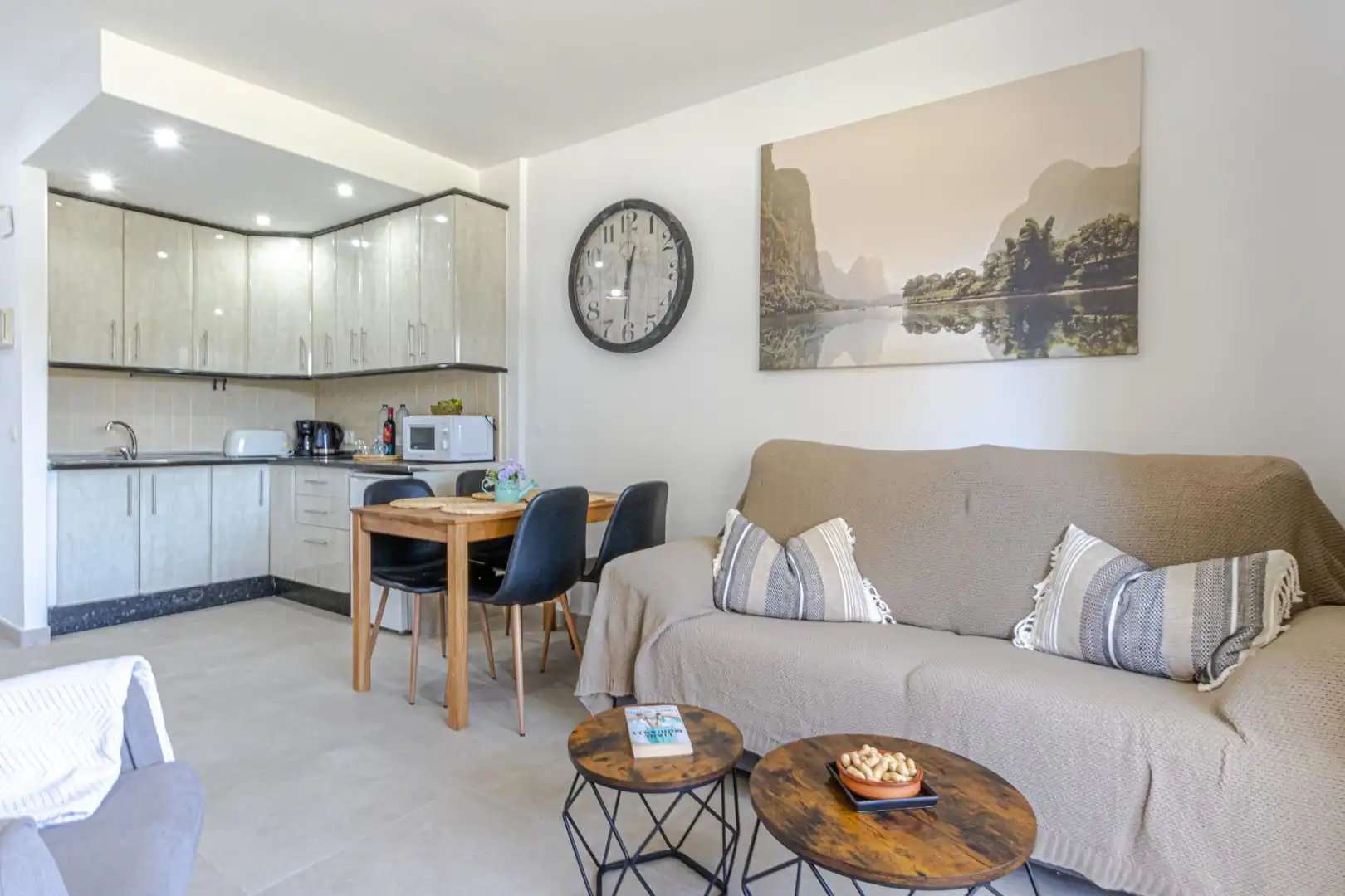 Apartamento en venta en Avenida Avenida de Rocío Jurado, Parque de la Paloma