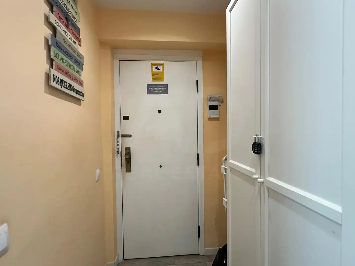 Flat with lift for sale in Sant Martí, imagen 2
