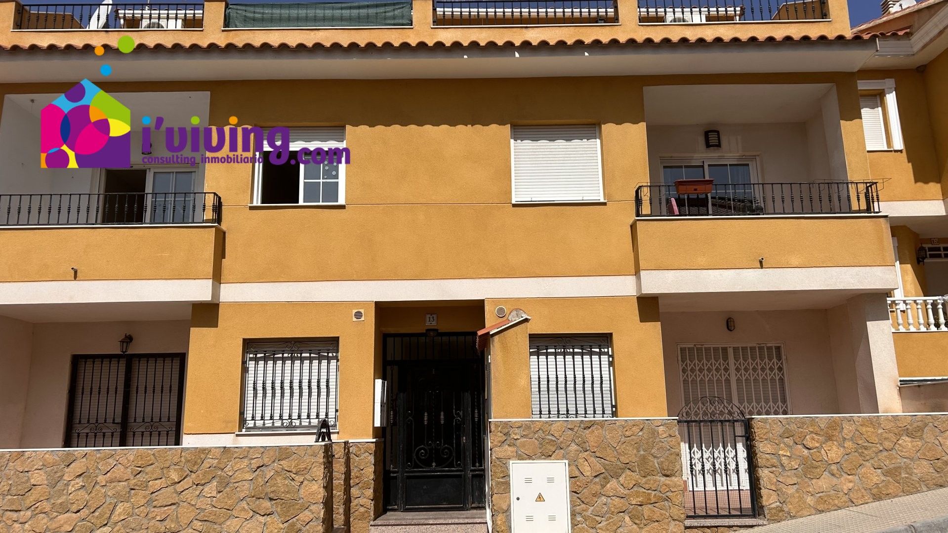 Vista exterior de Pis en venda en Fines