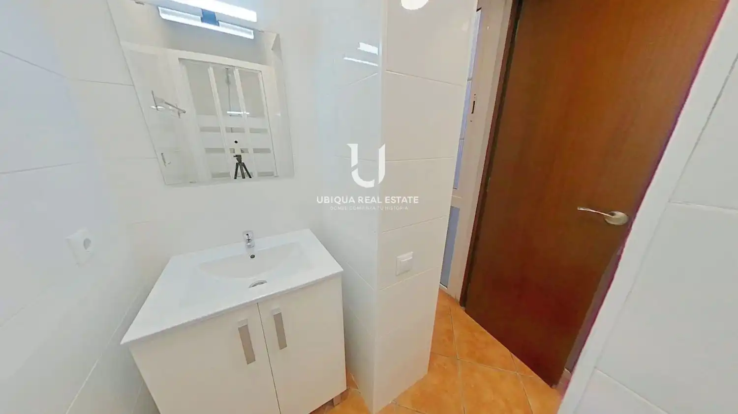 Bathroom of Flat for sale in Barcelona  with Terrace and Balcony