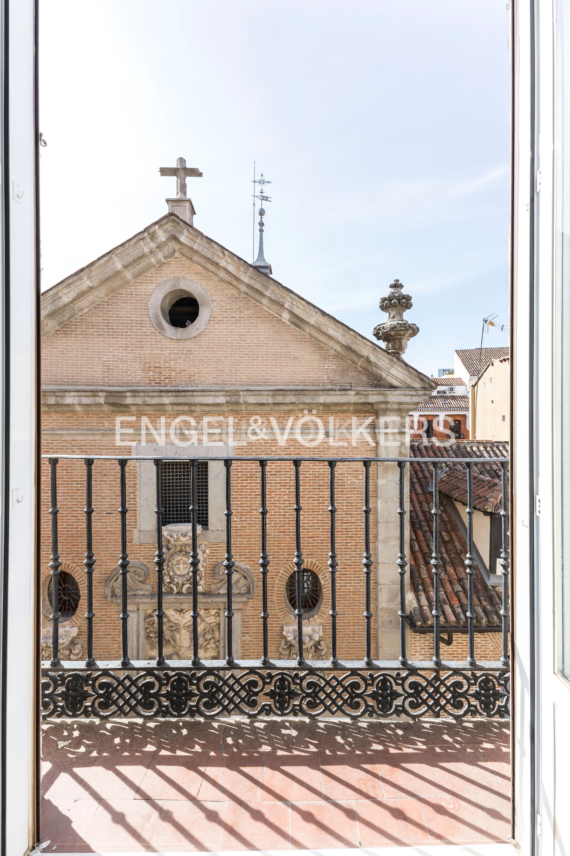 Exterior view of Apartment for sale in  Madrid Capital  with Air Conditioner, Heating and Storage room