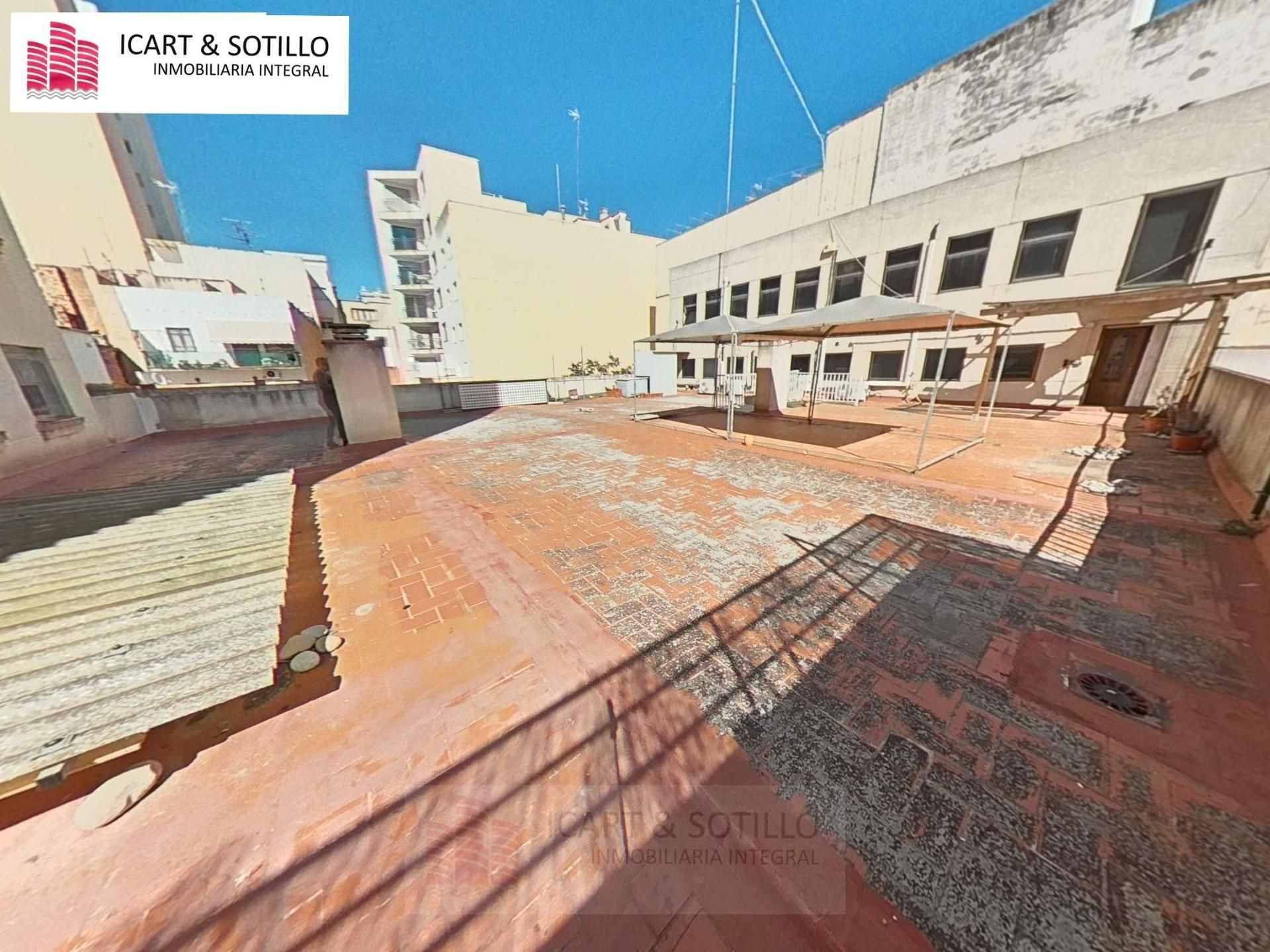 Terraza de Oficina en venta en Vinaròs con Aire acondicionado