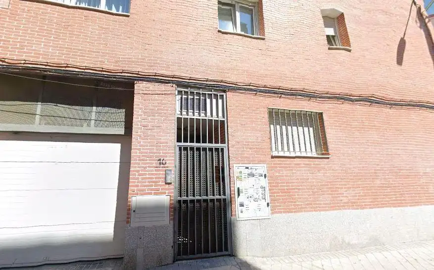 Flat for sale in Calle Gonzalo Herrero, imagen 2