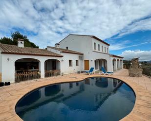 Vista exterior de Finca rústica de lloguer en Benissa amb Aire condicionat i Piscina