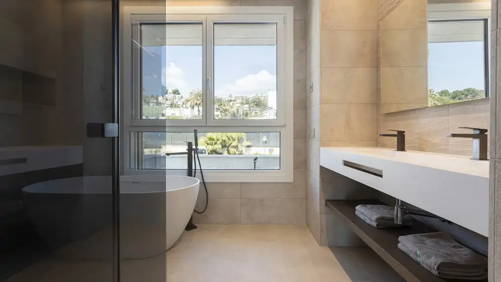 Bany de Casa o xalet en venda en Sitges amb Aire condicionat, Calefacció i Jardí privat