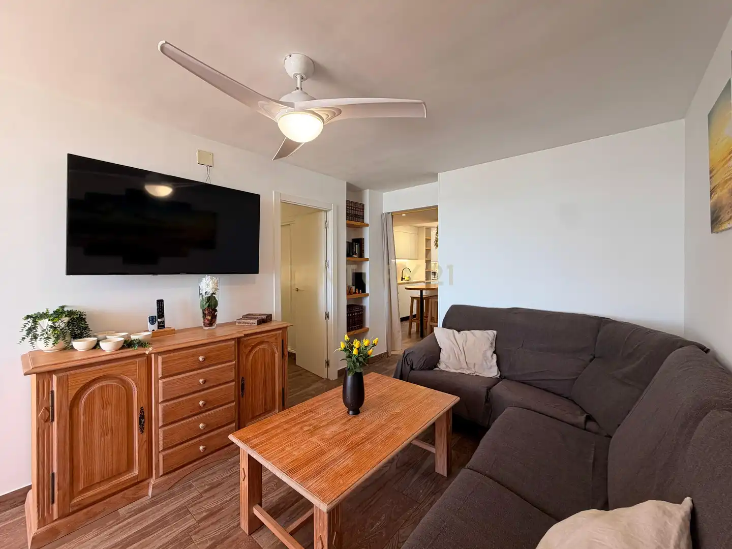 Living room of Flat for rent in El Campello  with Air Conditioner, Oven and Washing machine