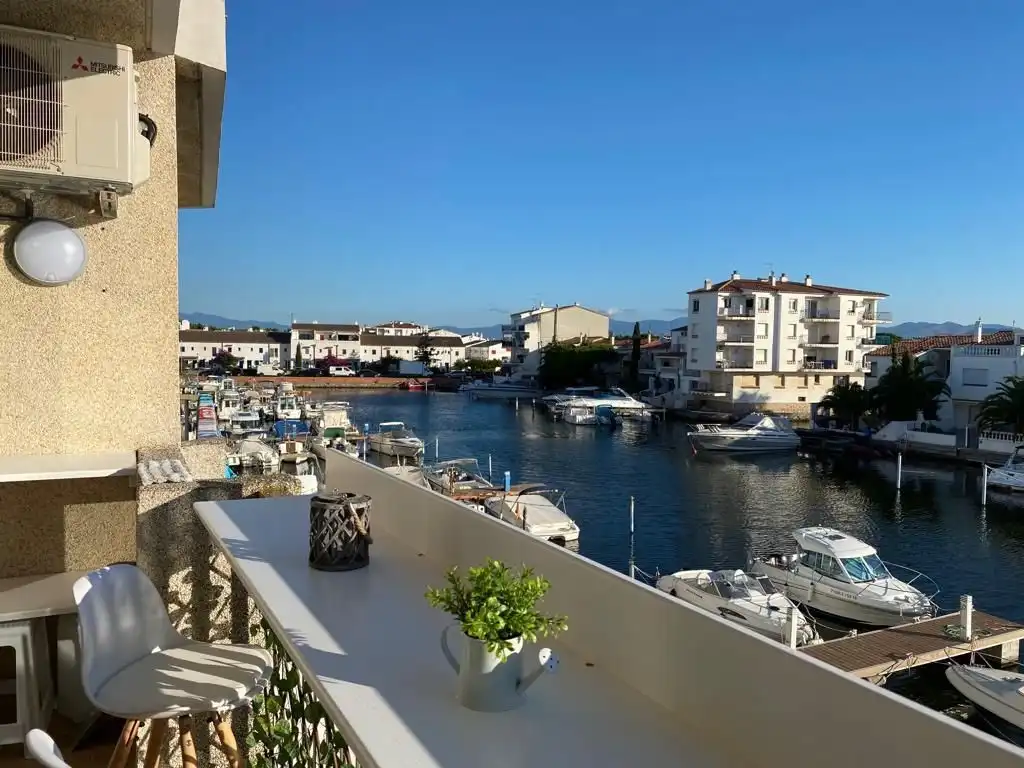 Appartement compact avec ascenseur à vendre à Carrer PORT EMPORDÀ 23, imagen 3