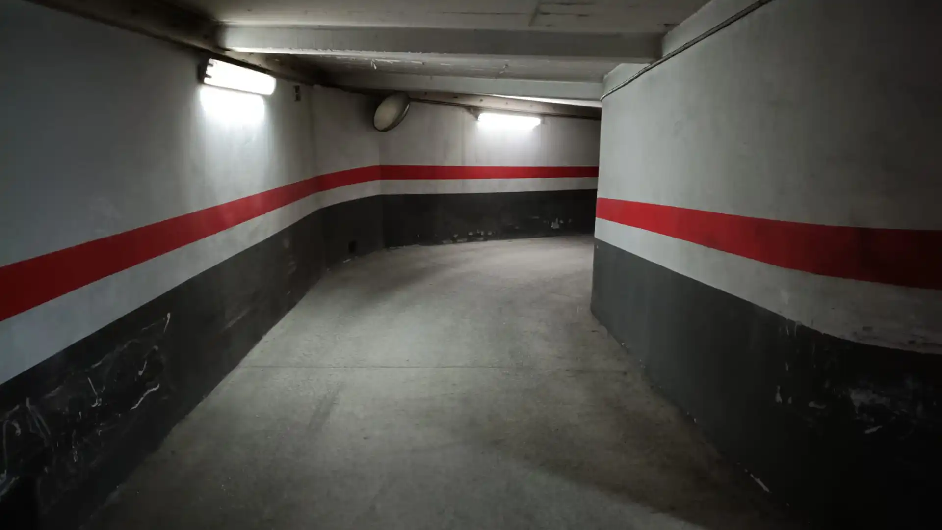 Parkplatz von Garage zum Verkauf in Málaga mit Alarm
