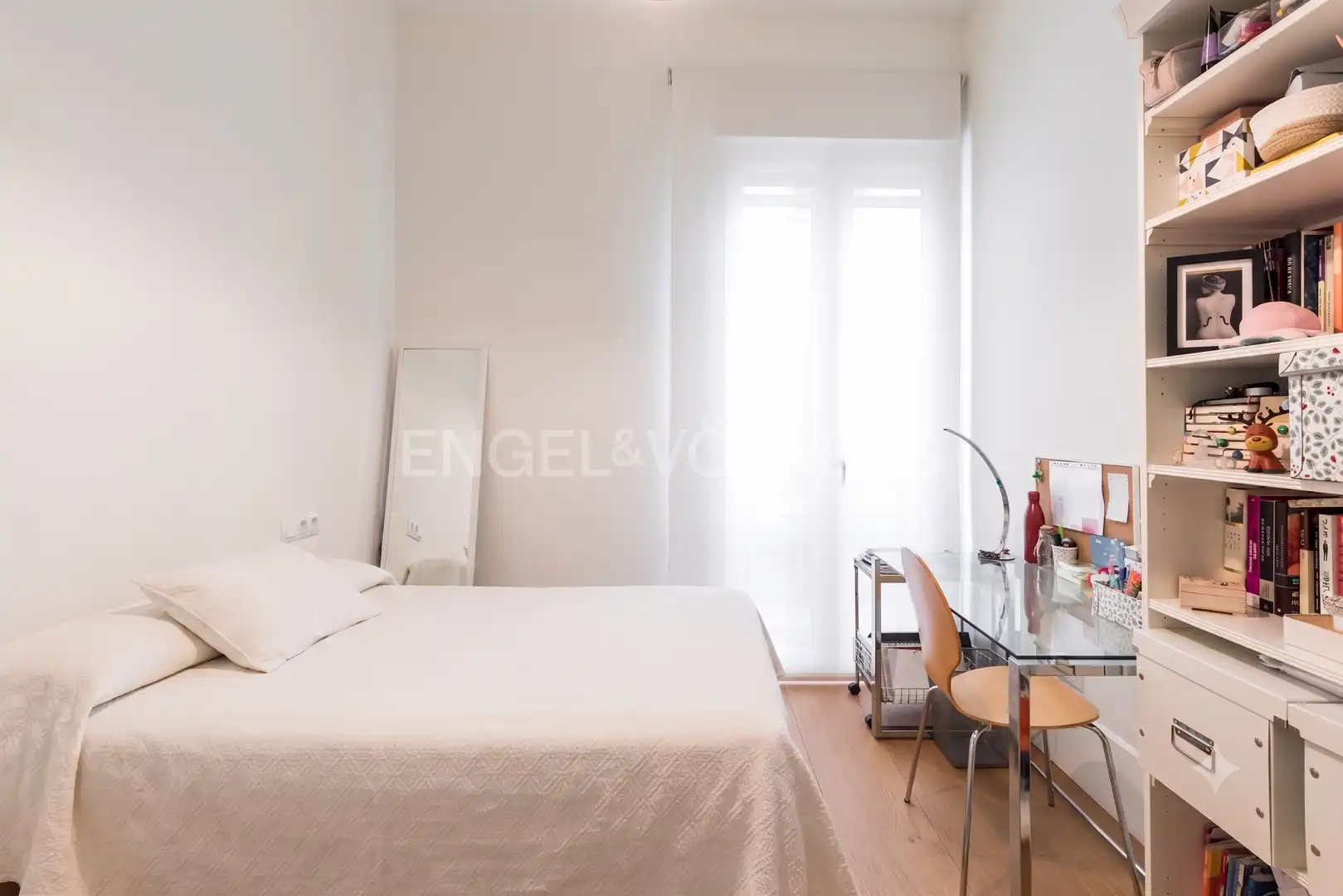 Bedroom of Flat for rent in Madrid  with Air Conditioner, Heating and Furnished