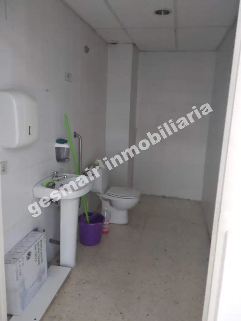 Local comercial en alquiler en Zona de Plaza de Barcelos, imagen 7