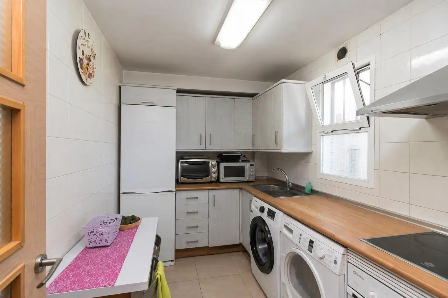 Cocina de Apartamento en venta en Marbella con Aire acondicionado, Calefacción y Terraza