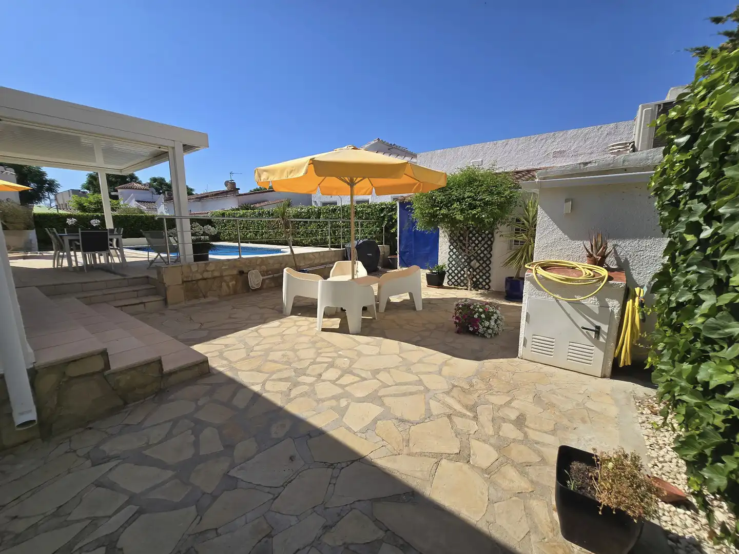 Jardí de Casa o xalet en venda en Empuriabrava amb Aire condicionat, Calefacció i Jardí privat