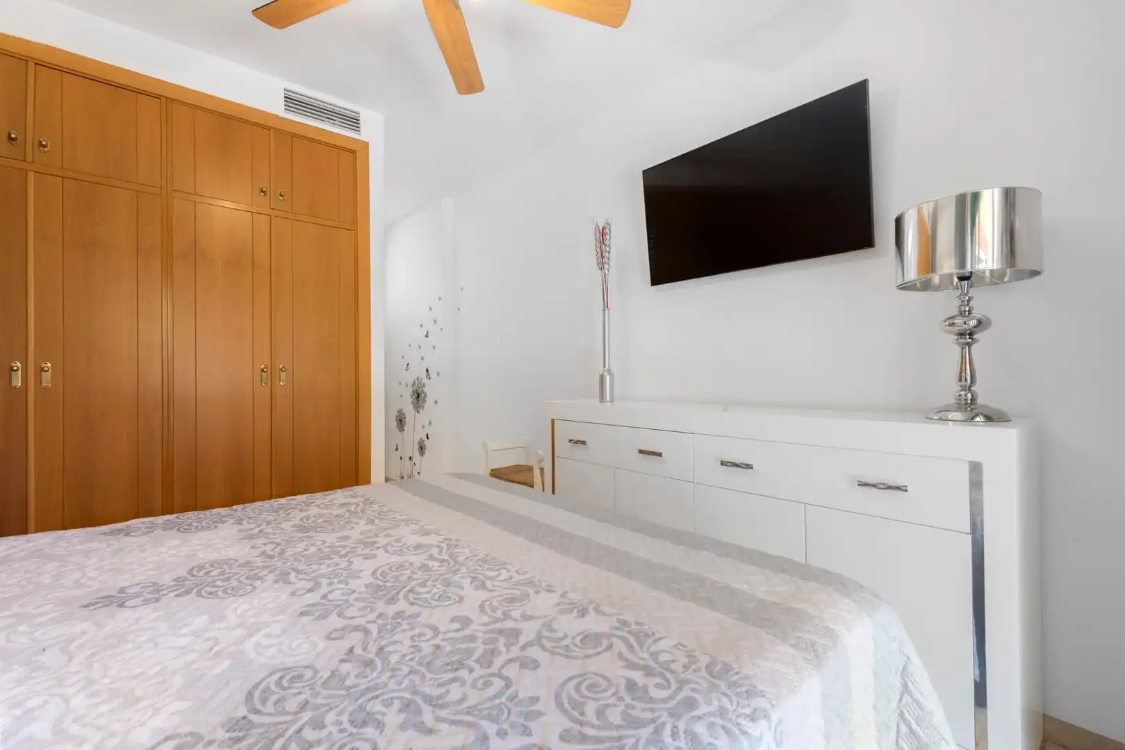 Flat for rent in Calle Calle Mirlos, Torreblanca del Sol