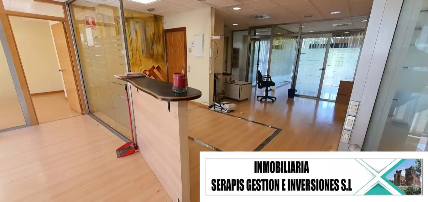 Commercial properties for sale in Mollet del Vallès  with Air Conditioner and Parquet flooring