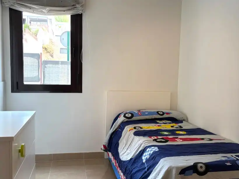 Bedroom of Flat for sale in  Granada Capital  with Air Conditioner, Terrace and Swimming Pool