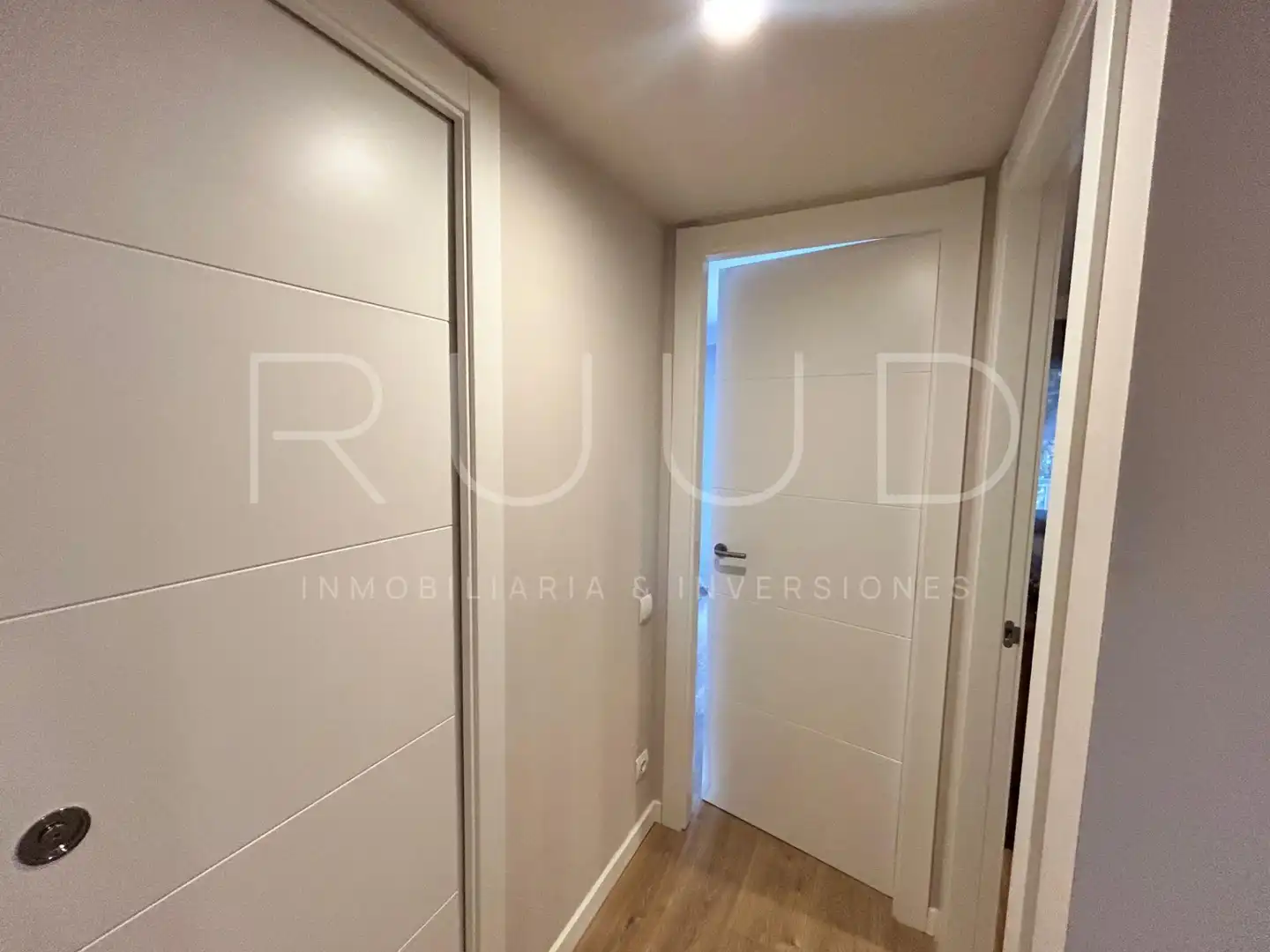 Flat for sale in Castelldefels  with Air Conditioner, Heating and Parquet flooring