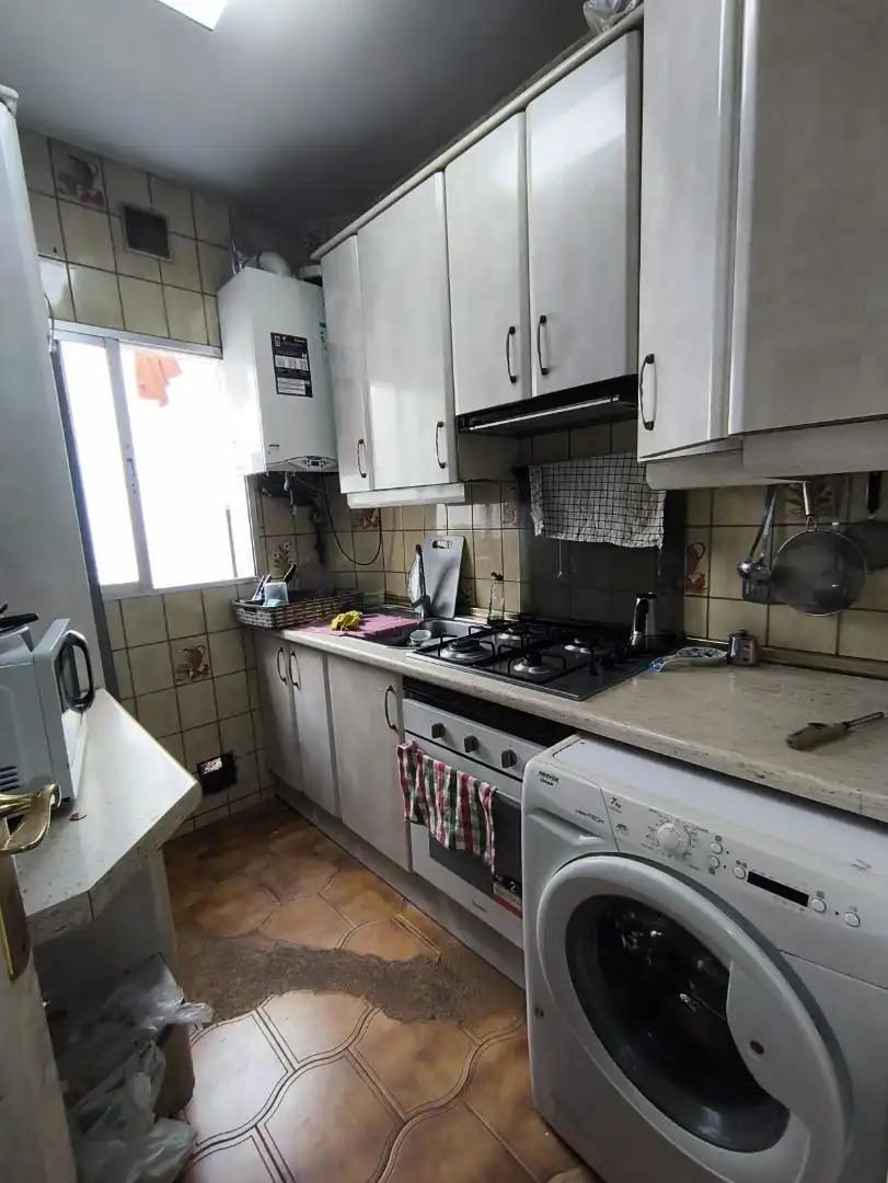 Cocina de Piso para compartir en Madrid con Calefacción, Amueblado y Horno