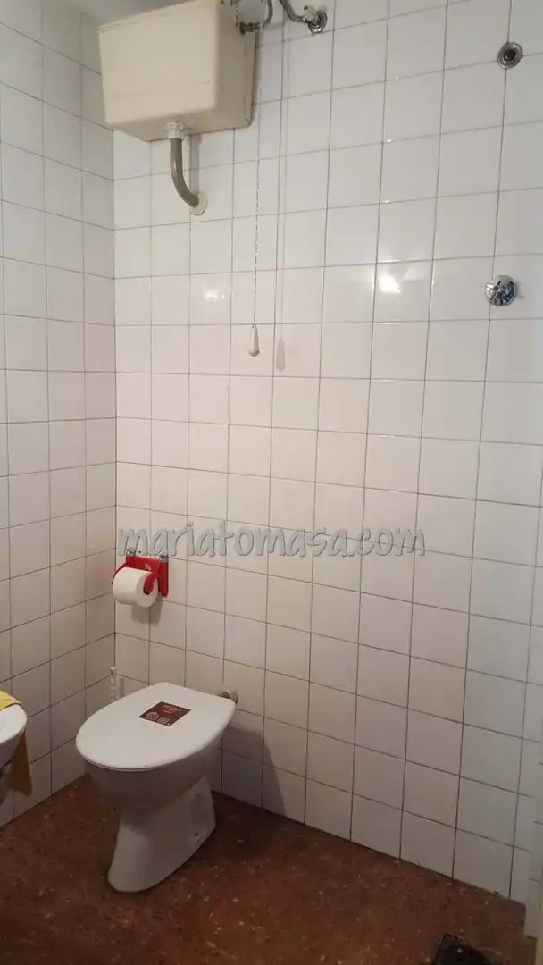 Bathroom of Commercial properties for sale in Vitoria - Gasteiz