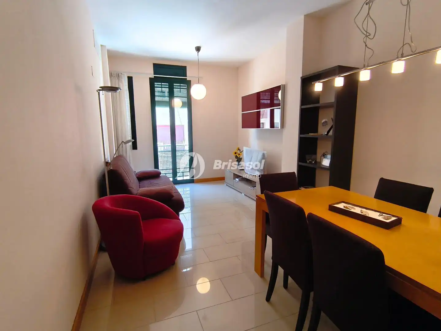 Piso con piscina en venta en Carrer de Joan Miró, imagen 2