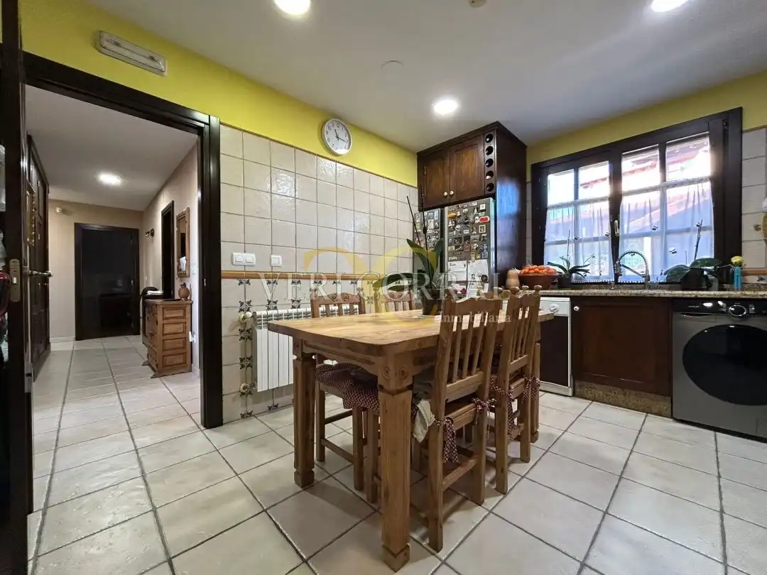 Cocina de Casa o chalet en venta en Llanes con Calefacción, Jardín privado y Terraza