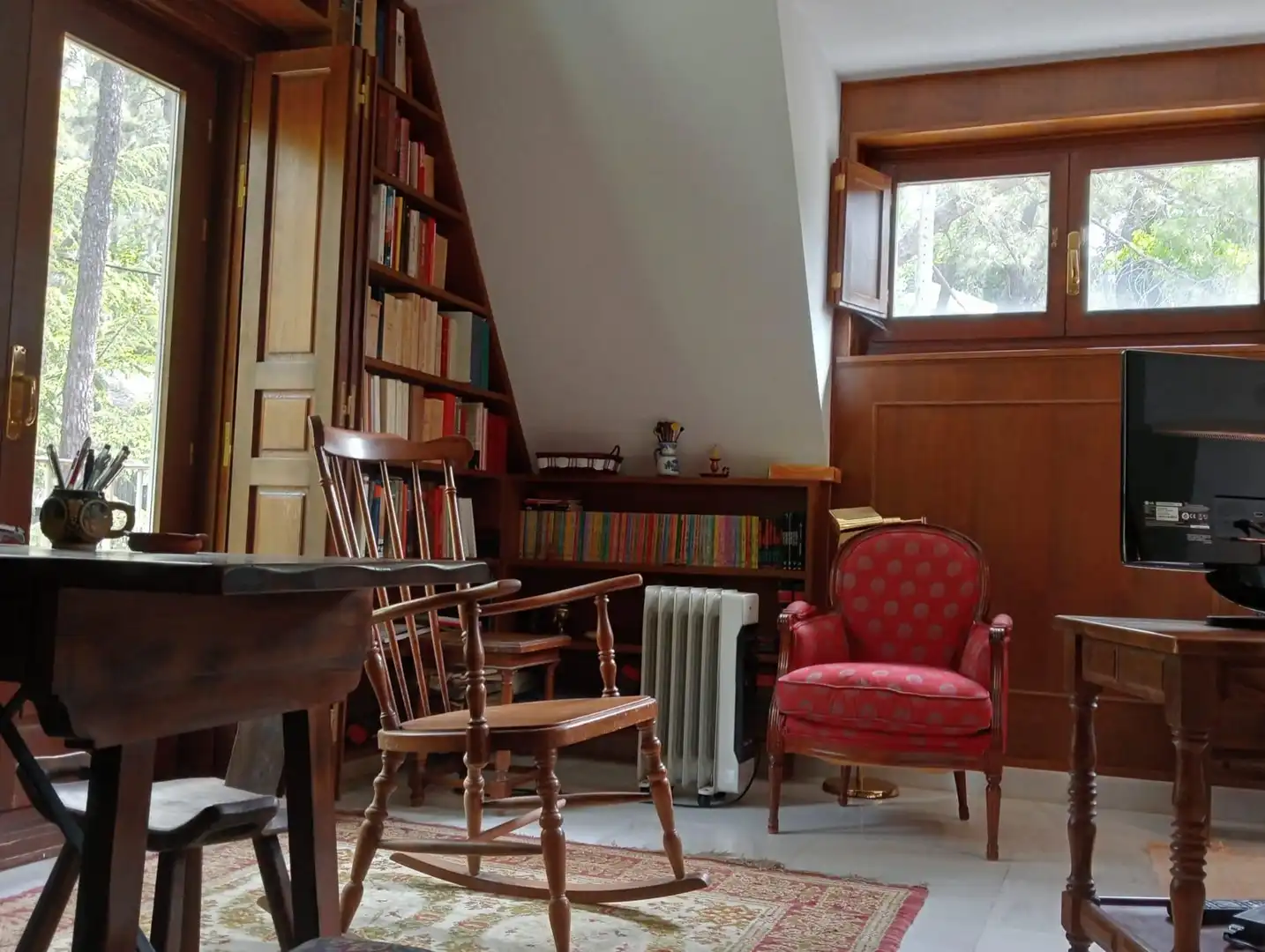Living room of Houses for sale in San Lorenzo de El Escorial  with Terrace, Storage room and Swimming Pool