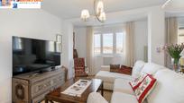 Living room of Flat for sale in  Granada Capital  with Air Conditioner, Heating and Terrace