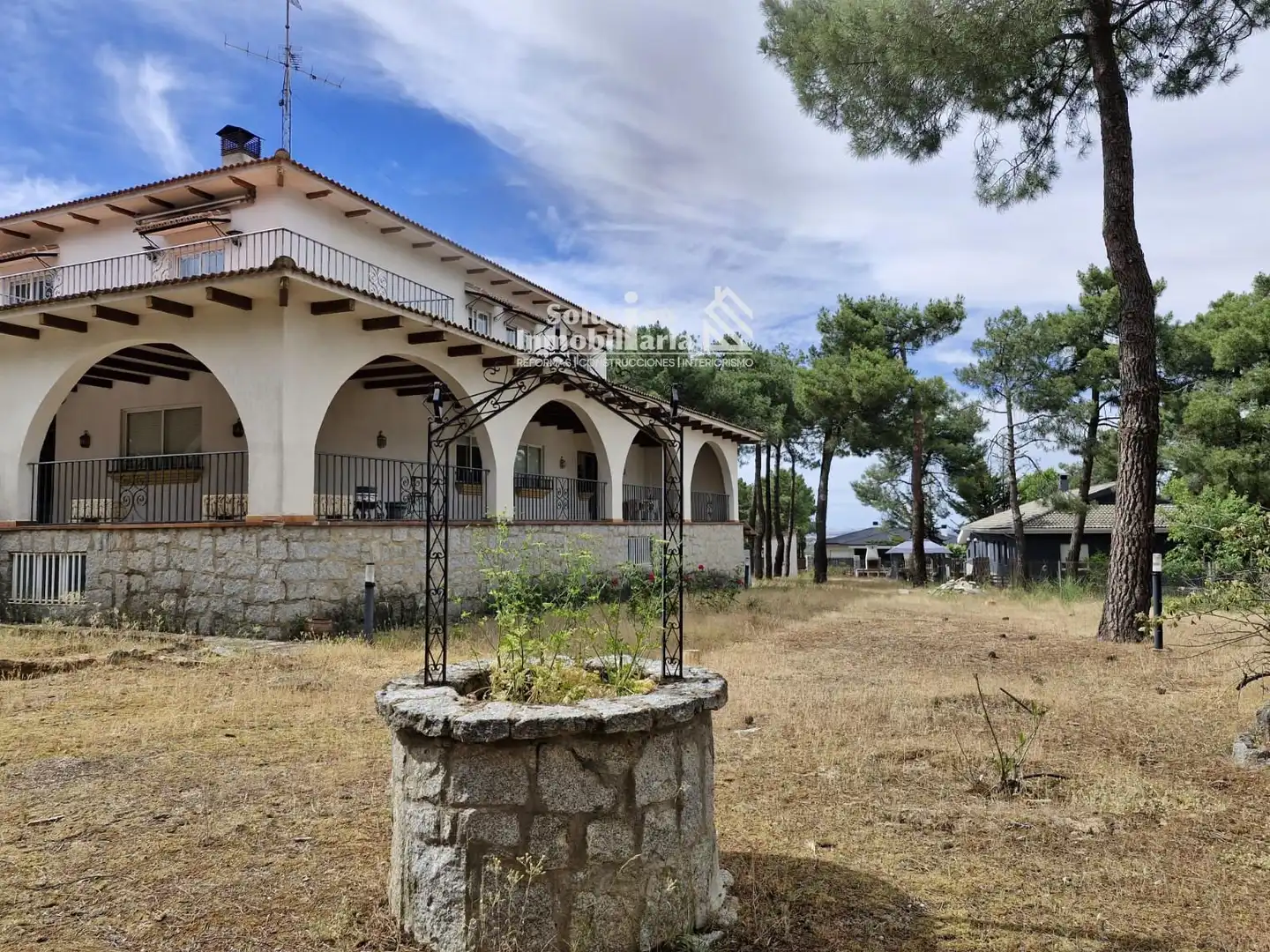 Einfamilien-Reihenhaus zum Verkauf in Alba de Tormes mit Heizung, Abstellraum und Schwimmbad