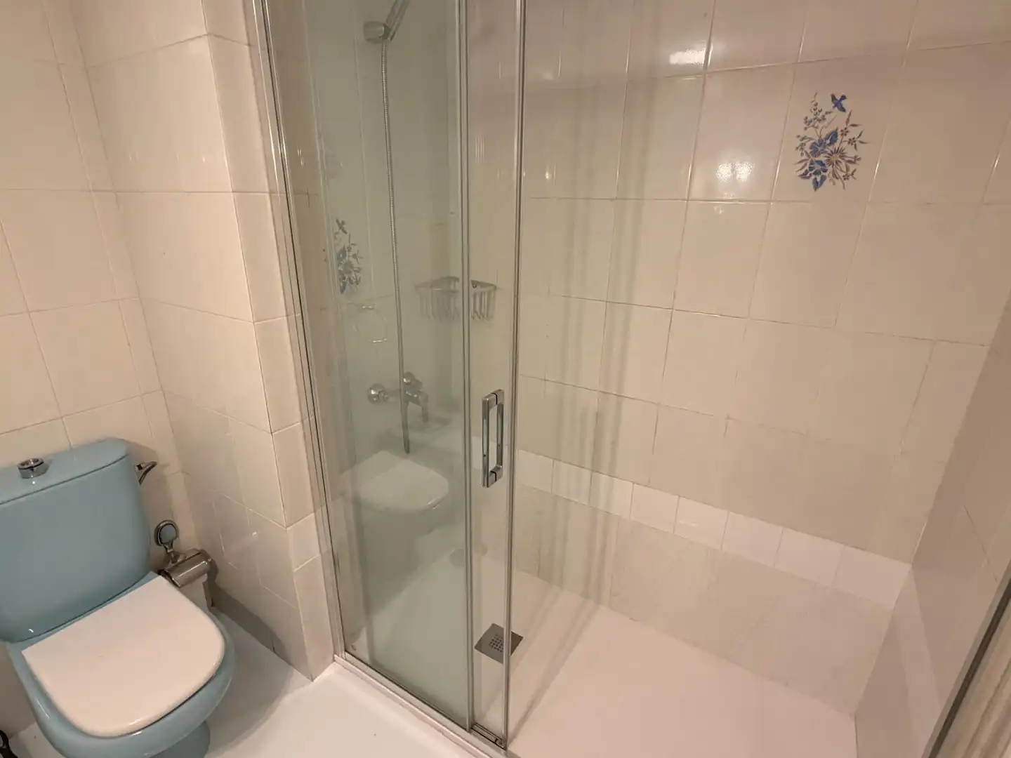 Badezimmer von Wohnungen zum Verkauf in Ponferrada mit Heizung und Abstellraum