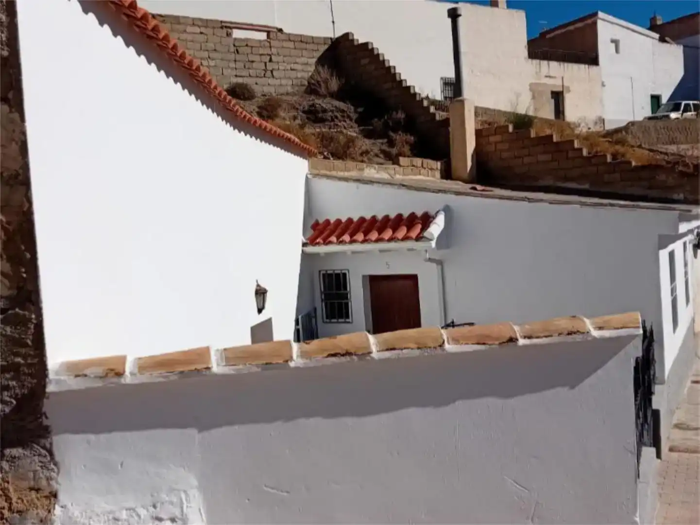 Vista exterior de Piso en venta en Caniles