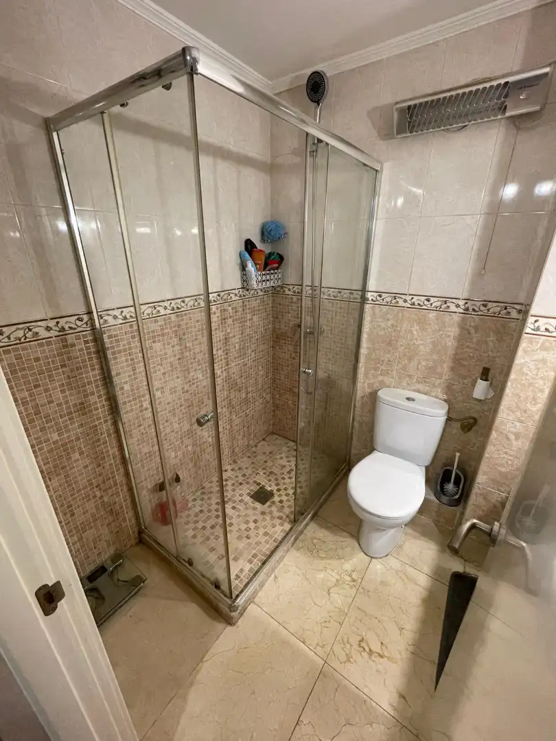 Bathroom of Flat for sale in Alcalá de Henares  with Air Conditioner, Heating and Terrace