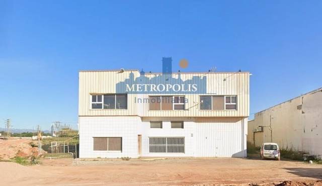Nave industrial en Venta en CV-20 en Madrigal