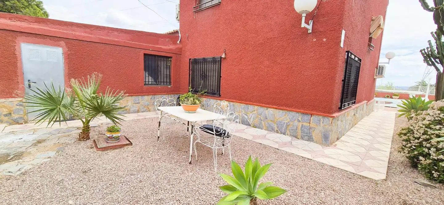 Jardí de Casa o xalet en venda en Elche / Elx amb Aire condicionat, Jardí privat i Traster