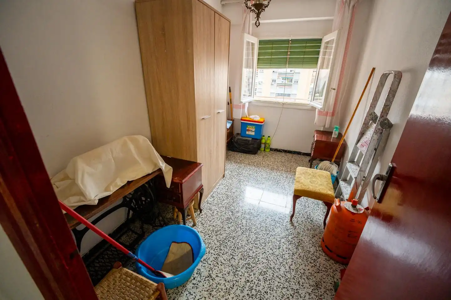 Bedroom of Flat for sale in Zaragoza  with Heating, Terrace and Balcony