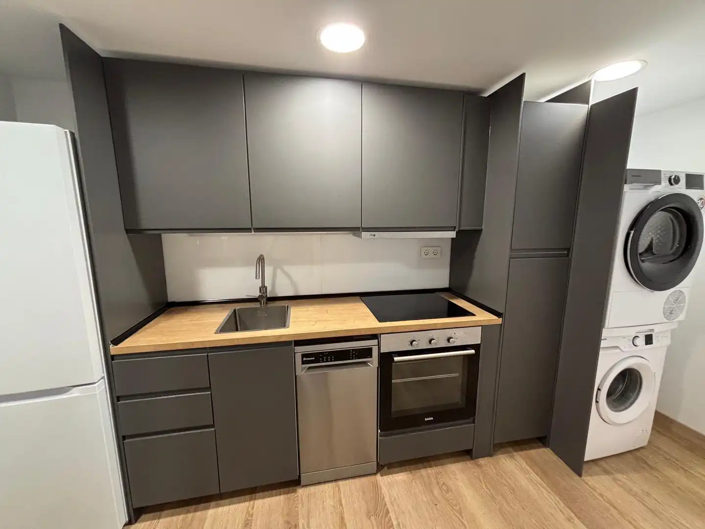 Cocina de Piso de alquiler en Zaragoza con Calefacción, Parquet y Horno
