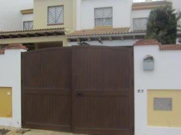 Foto 2 de Casa o xalet de lloguer a Urbasur, Huelva