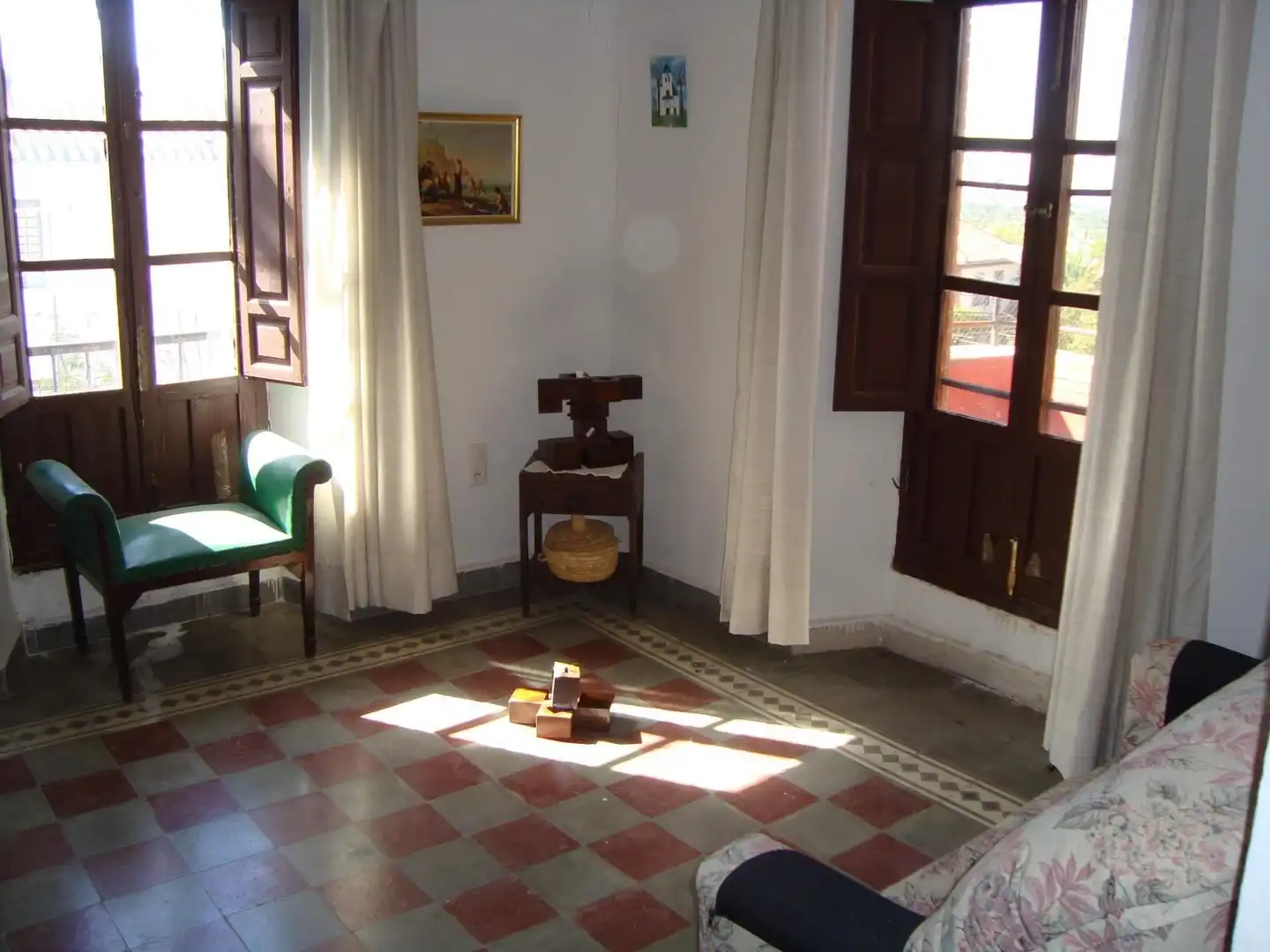 Sala d'estar de Casa o xalet en venda en La Zubia amb Calefacció, Jardí privat i Terrassa
