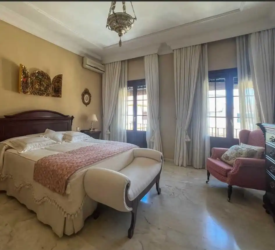 Dormitori de Casa o xalet en venda en La Roda de Andalucía amb Aire condicionat, Terrassa i Moblat