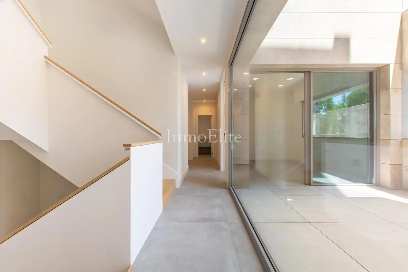 Casa bifamiliare con piscina in vendita a Avenida Europa, imagen 19