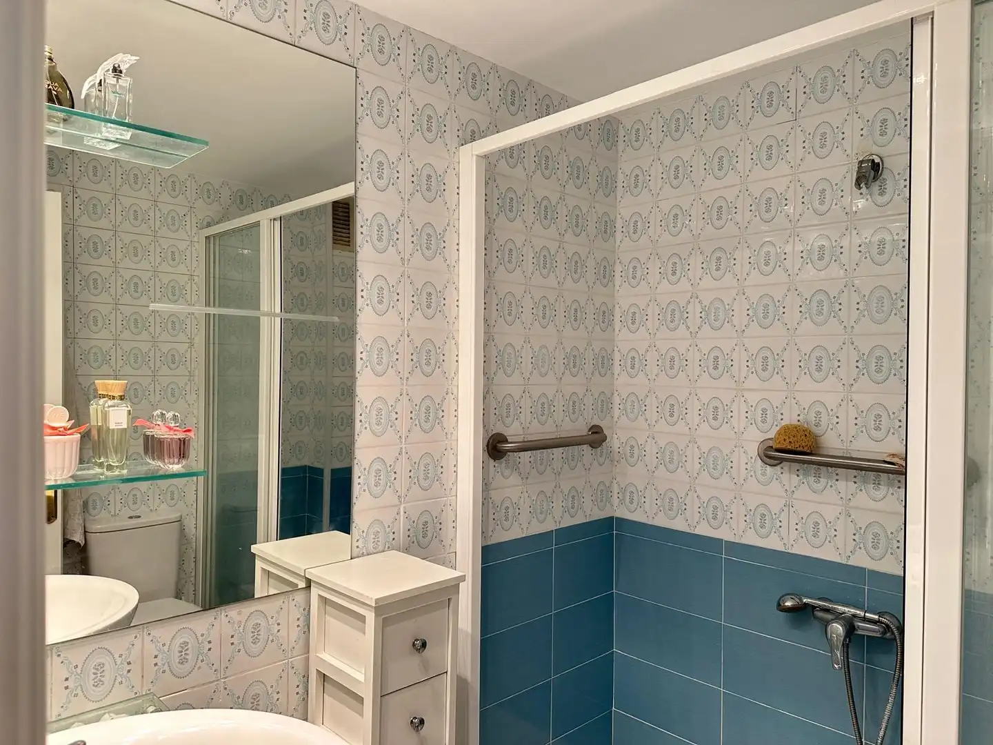 Baño de Piso en venta en Getxo  con Calefacción, Terraza y Amueblado