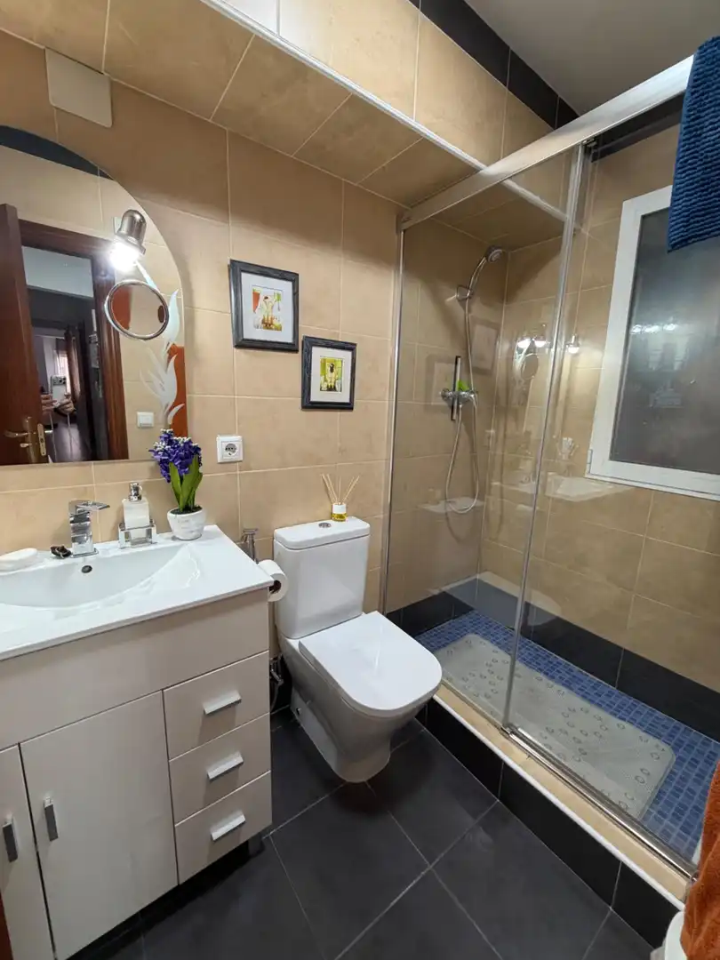 Baño de Piso en venta en Paterna con Aire acondicionado y Calefacción