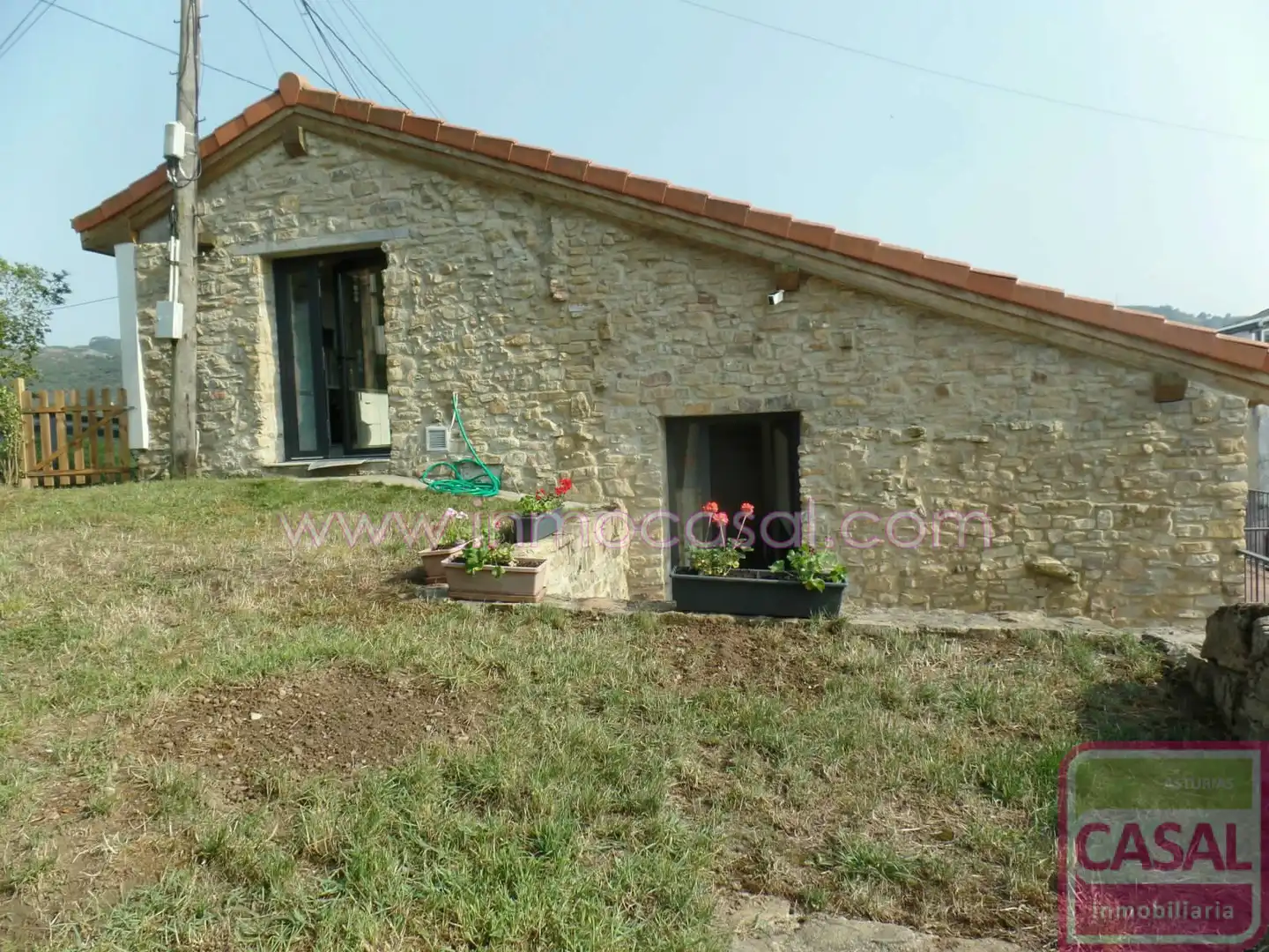 Vista exterior de Casa o chalet de alquiler en Oviedo  con Calefacción, Terraza y Trastero