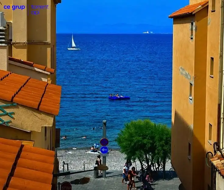 Exterior view of Attic for sale in L'Escala  with Air Conditioner and Terrace