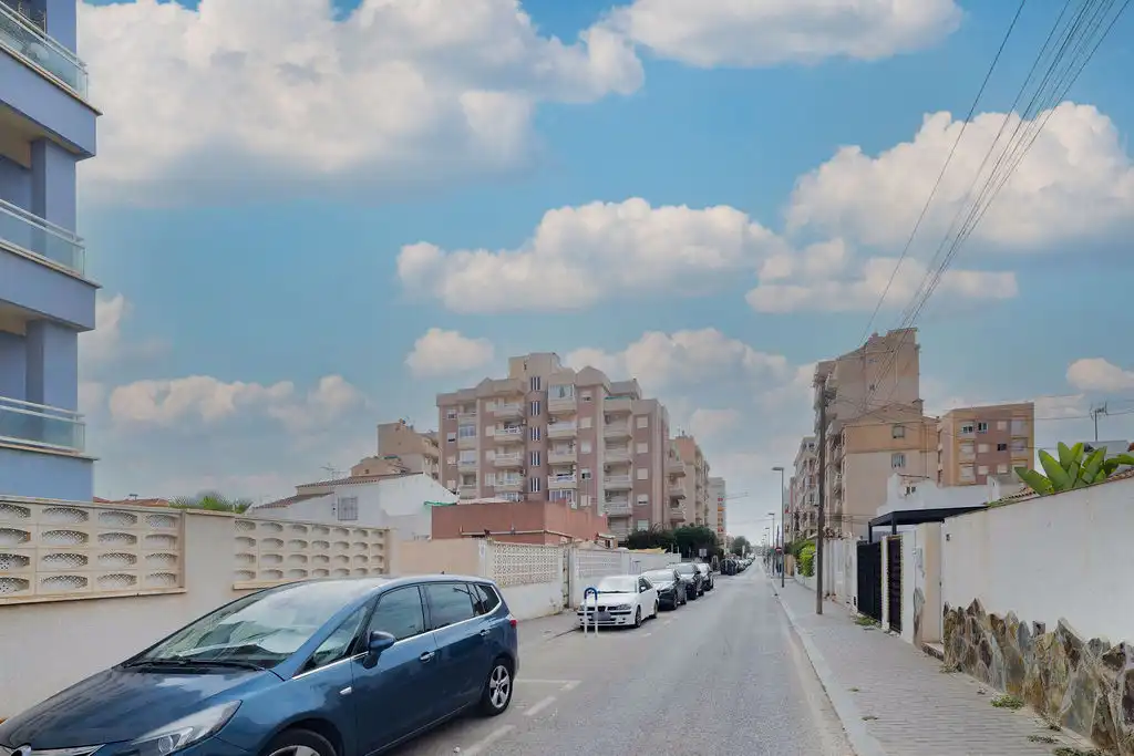 Vista exterior de Pis en venda en Nueva Torrevieja - Aguas Nuevas