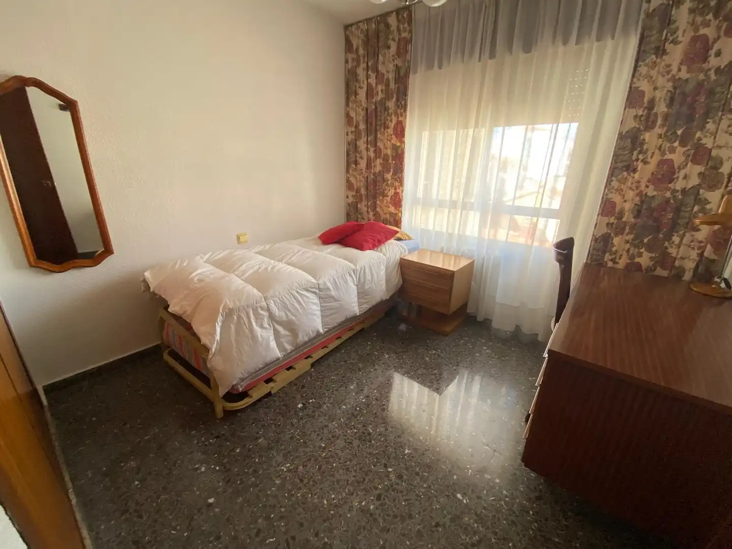 Habitación de Piso de alquiler en Albacete con Aire acondicionado, Calefacción y Parquet