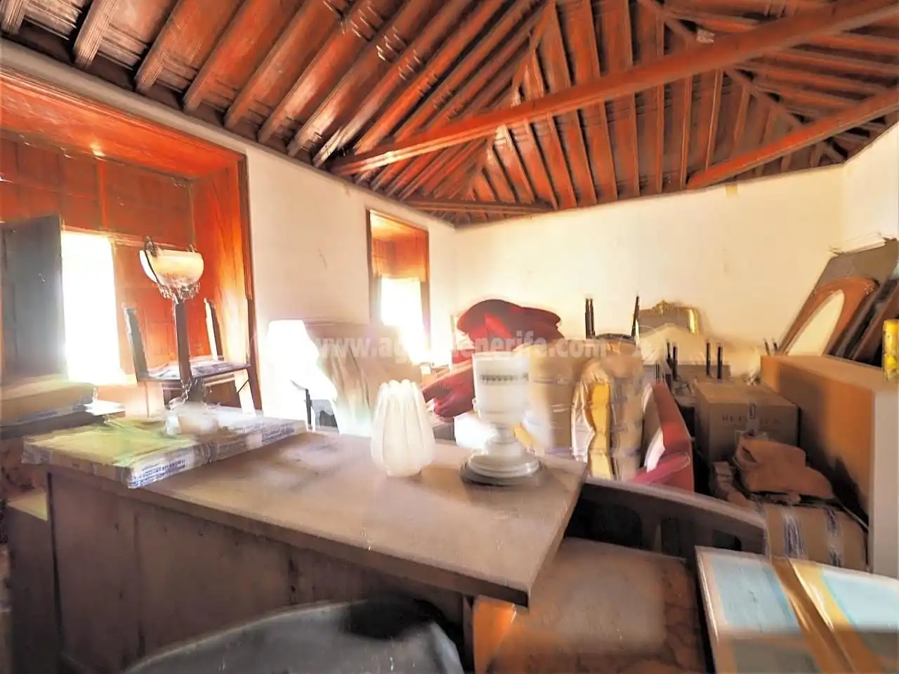 Sala d'estar de Casa o xalet en venda en Icod de los Vinos amb Jardí privat