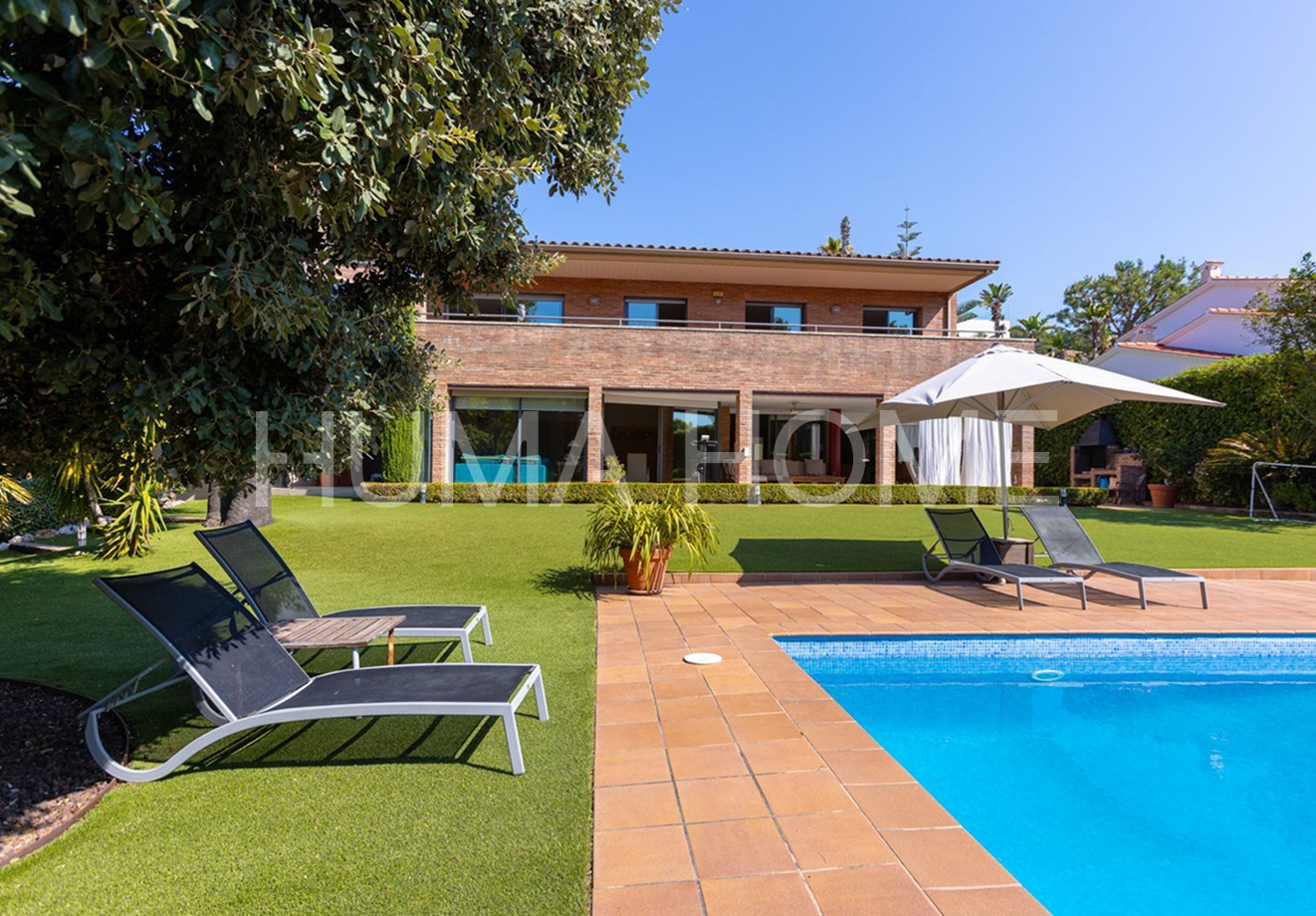 Garden of House or chalet for sale in Teià  with Air Conditioner, Heating and Private garden