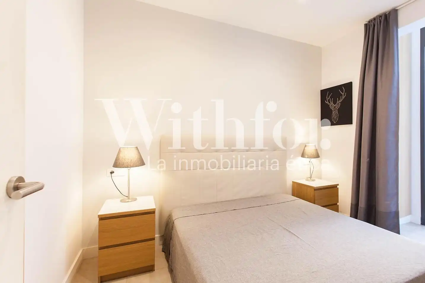 Bedroom of Flat for sale in Barcelona  with Air Conditioner, Heating and Parquet flooring