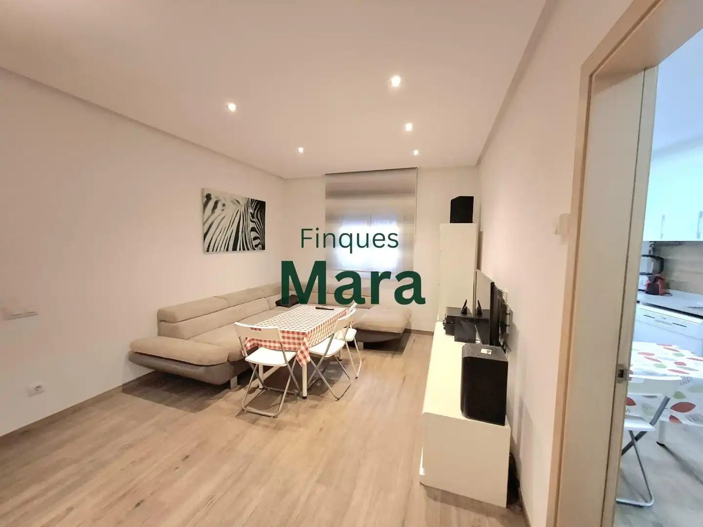 Sala de estar de Piso en venta en Sant Boi de Llobregat con Calefacción y Parquet