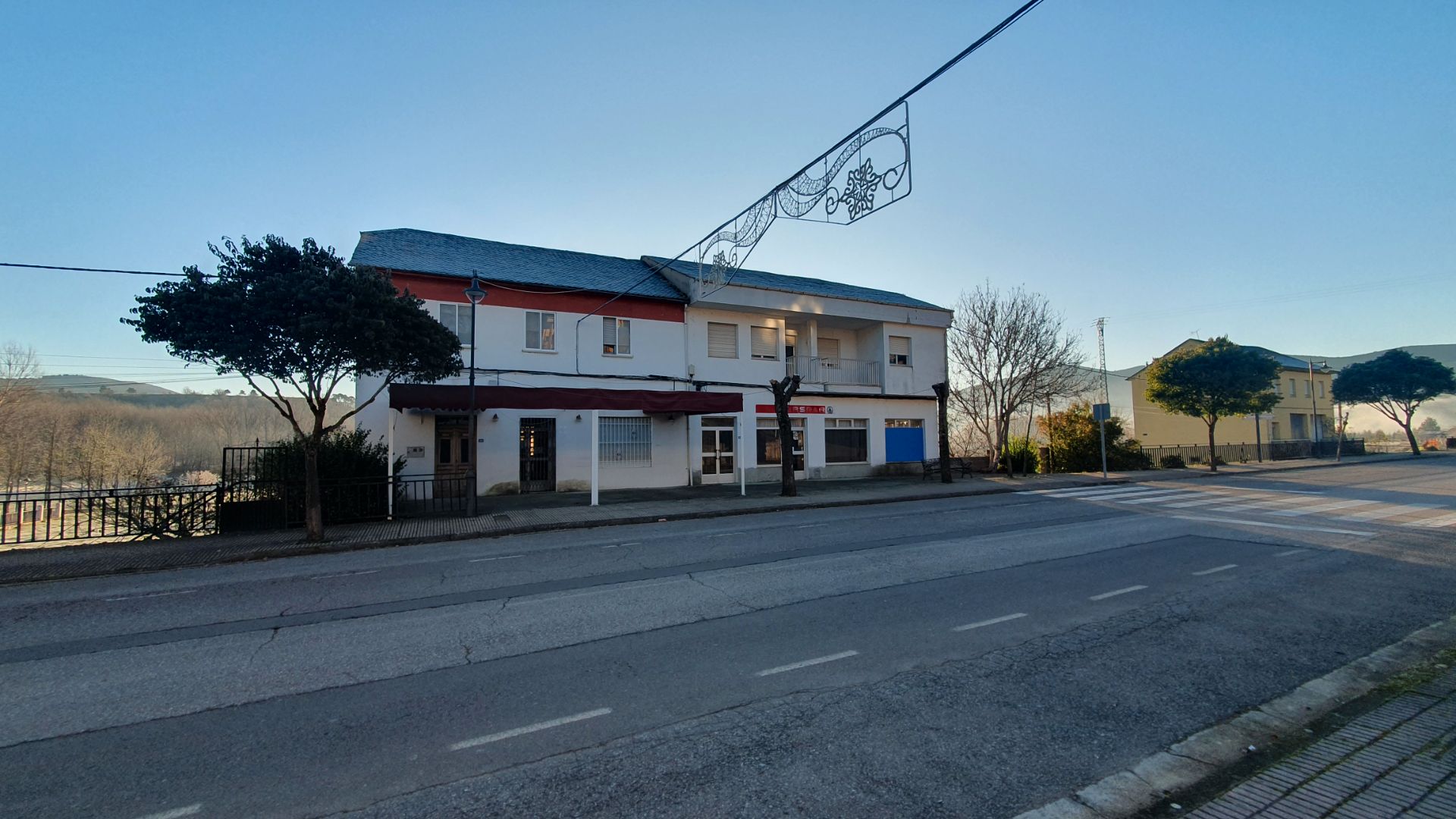 Vista exterior de Casa o chalet en venta en Vega de Espinareda con Calefacción, Jardín privado y Terraza