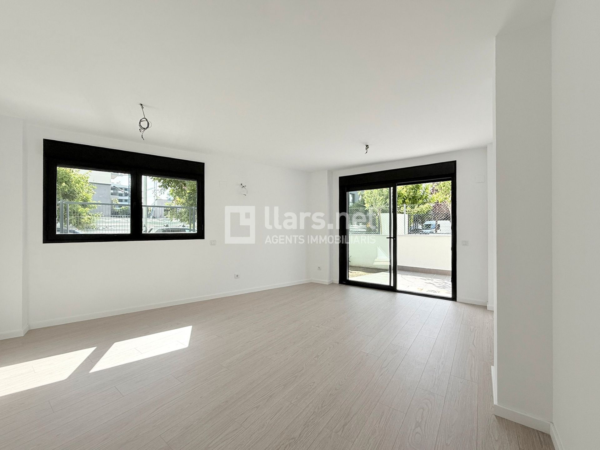 Living room of Flat for sale in Sant Pere de Ribes  with Air Conditioner, Heating and Private garden